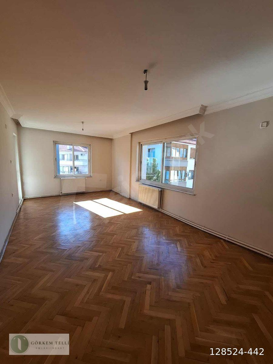 ŞEHİR MERKEZİNDE GENİŞ 3+1 KİRALIK DAİRE