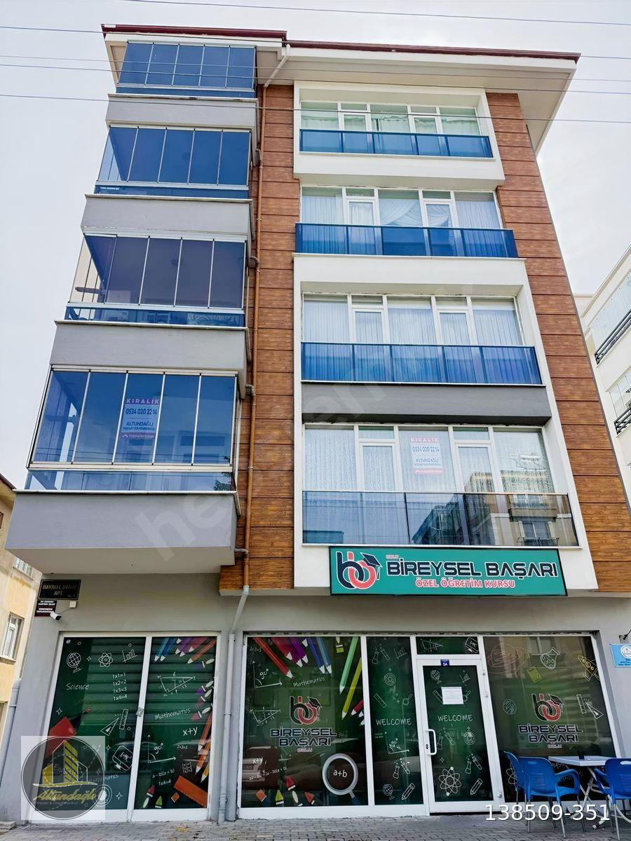 KARAÇAYIR MAHALLESİNDE KOMPLE EŞYALI 2+1 DAİRE