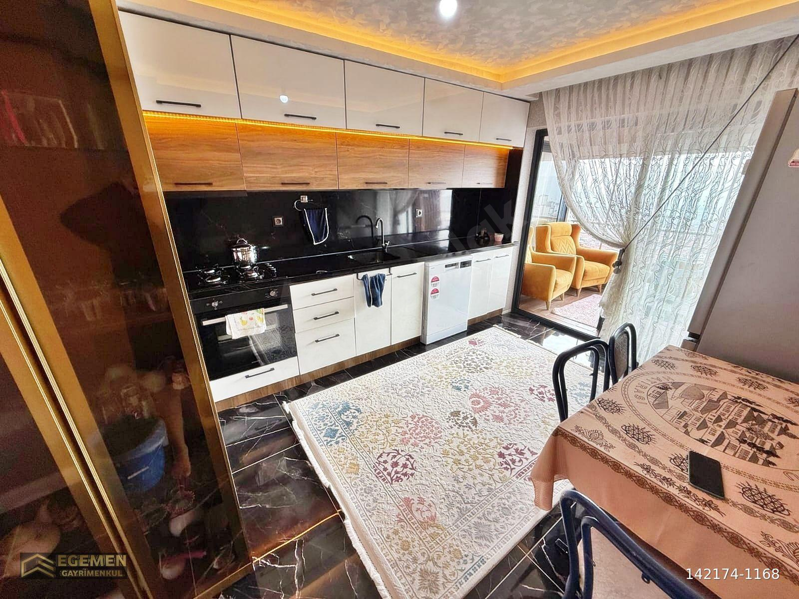 EGEMEN│MUAZZAM MANZARASI İLE SİZLERİ BÜYÜLEYECEK 4+1 UYGUN DAİRE