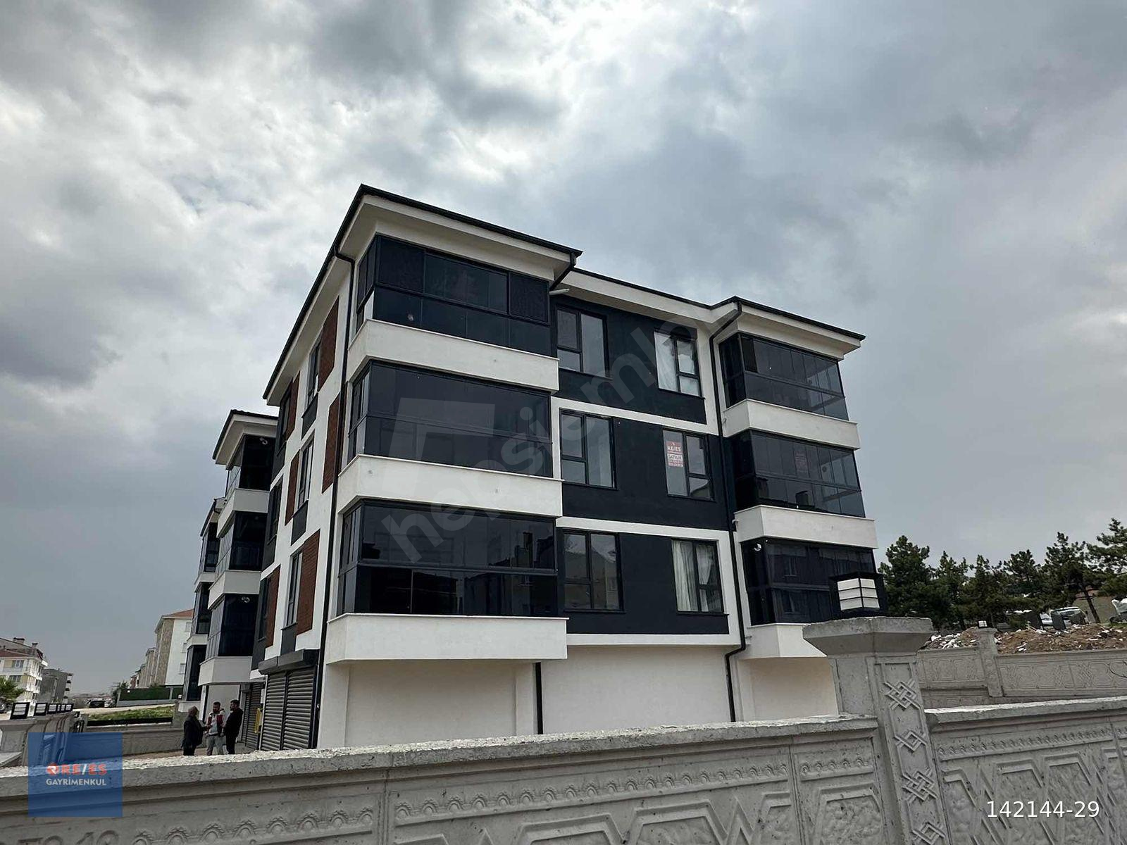 RE/ES'den 71 EVLER'de TARİH BLV YAKINI ÖZEL GARAJLI 2+1