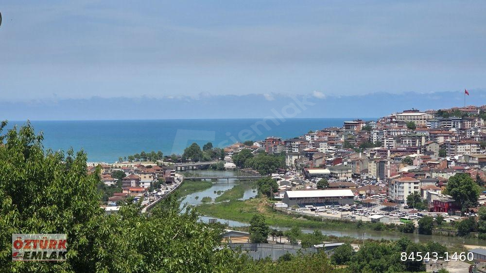 ÖZTÜRK EMLAKtan Alaplı DENİZ MANZARALI 130 M2 Satılık Daire