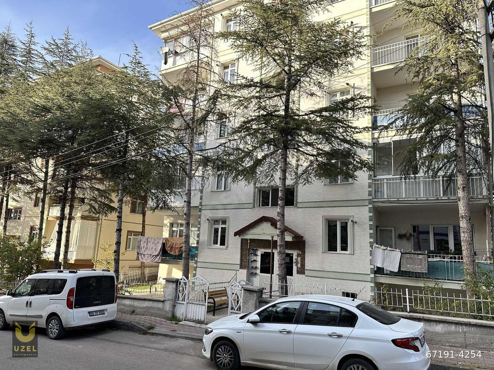 Gaziosmanpaşa Mahallesinde Ara Katta Satılık 3+1 Daire...