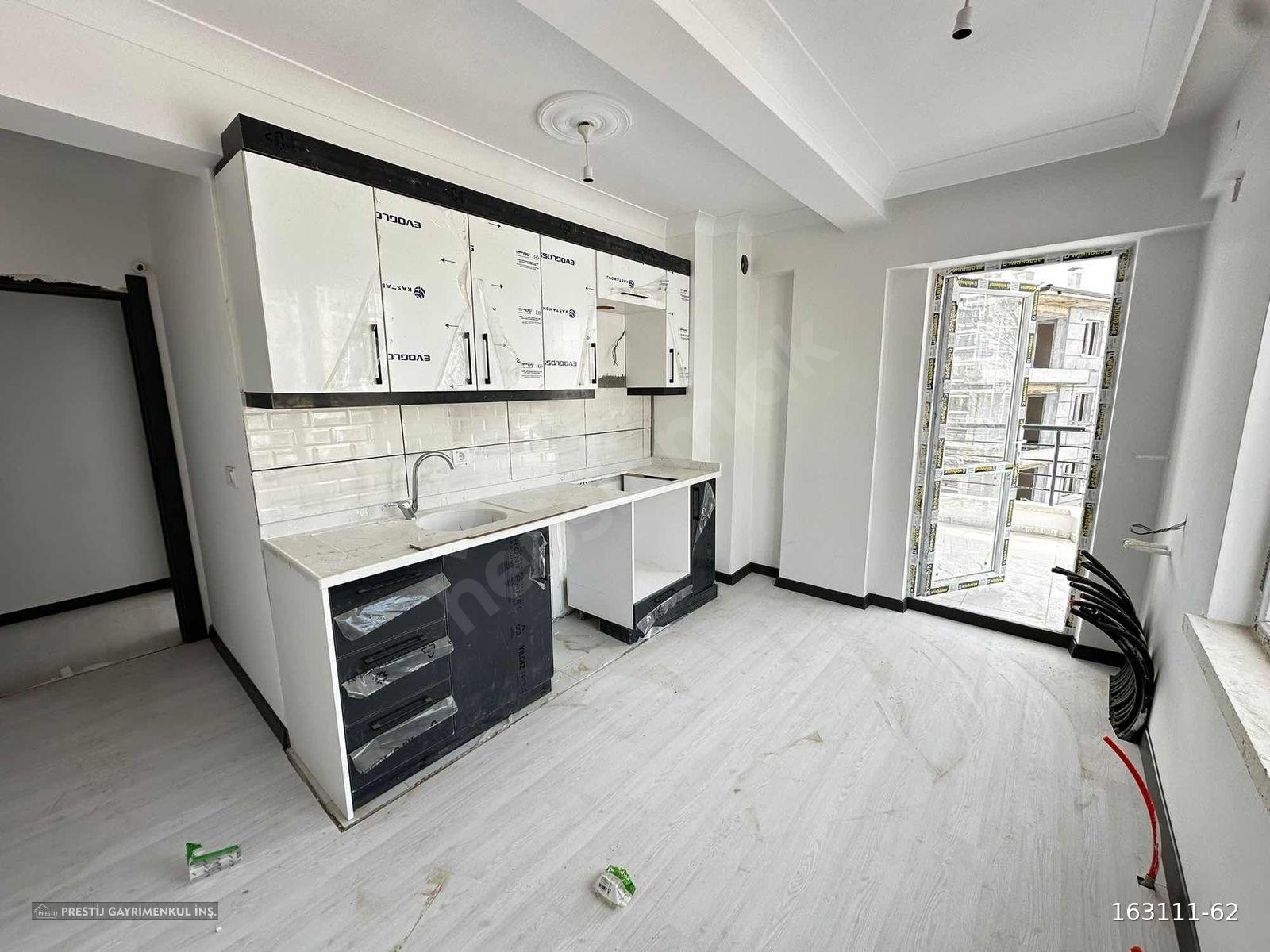 ''PRESTİJDEN ARAKAT MANZARALI ÇİFT BANYO 3+1 SIFIR DAİRE''
