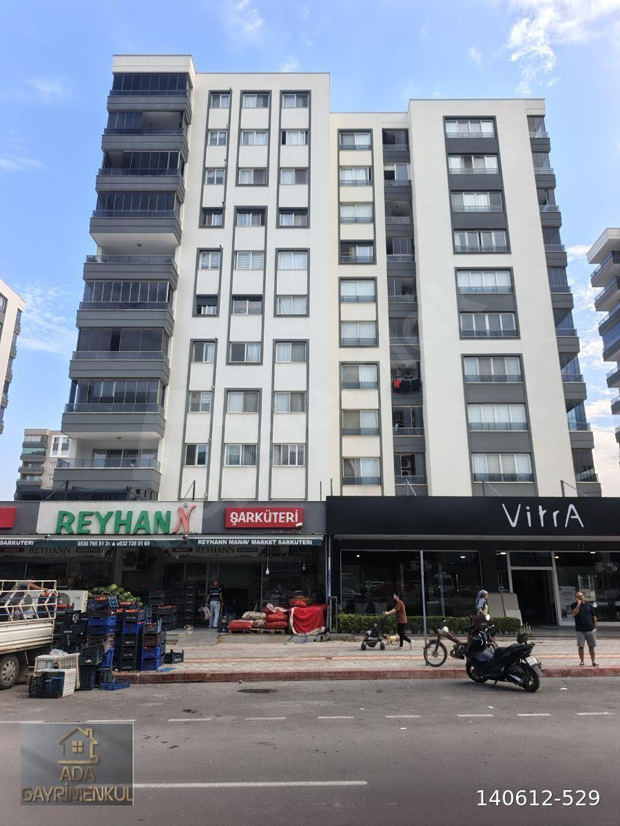 Havuzlu Sitede Satlık Geniş Ve Bakımlı Daire