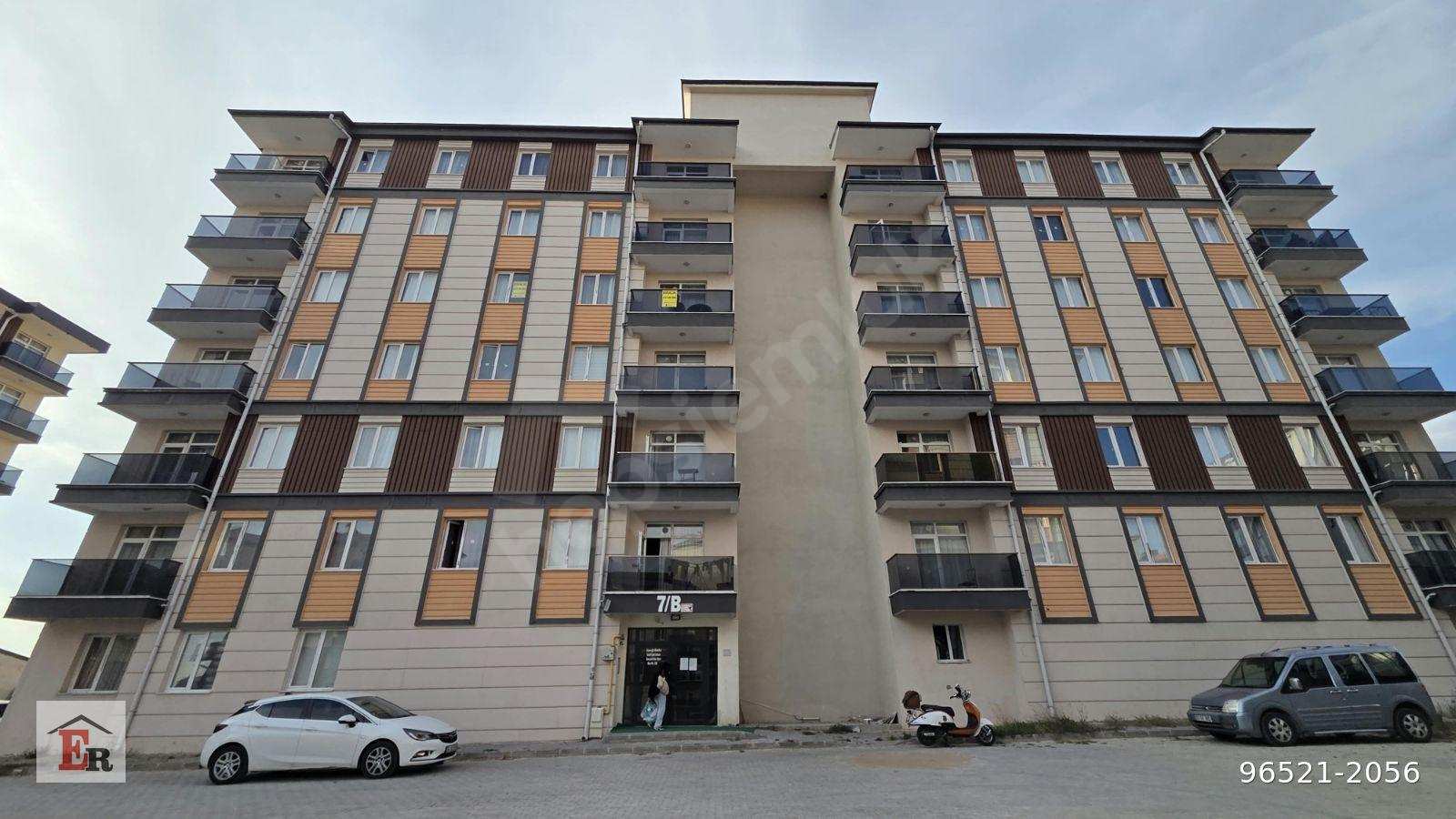 KONUT ER EMLAKTAN ÜNİVERSİTE YAKINI KİRALIK 2+1 EŞYALI DAİRE