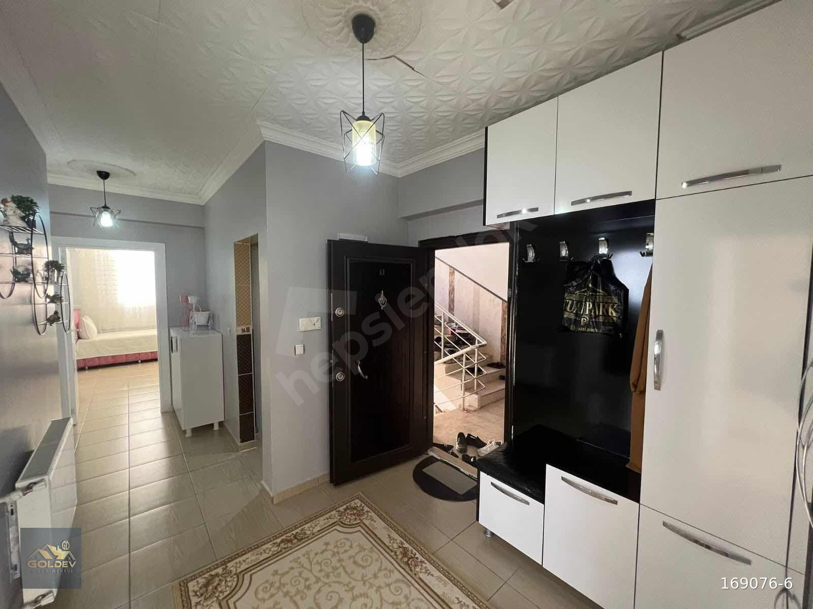 GOLDEV'DEN AKPIYAR'DA MERKEZİ LOKASYONDA BAKIMLI 3+1 DAİRE!