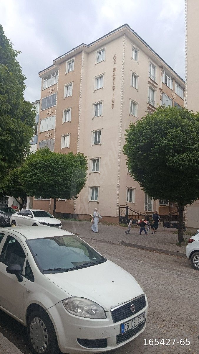 KARS Merkez Satılık 3+1 (arakat) CUMHURİYET MAHALLESİ'NDE