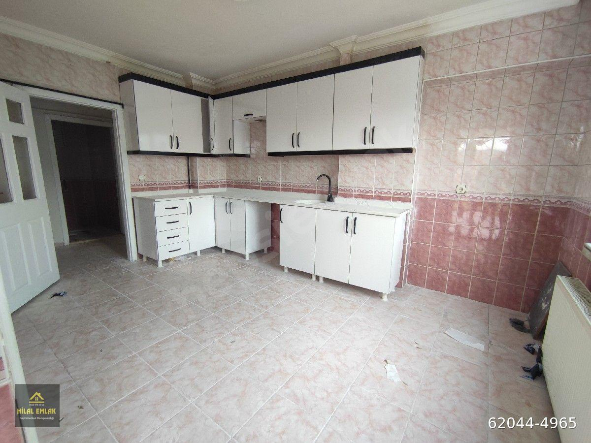 HİLAL'DEN BOSTANCIK CADDE ÖZMAR MARKET KARŞISI 3+1 ÖN CEPHE