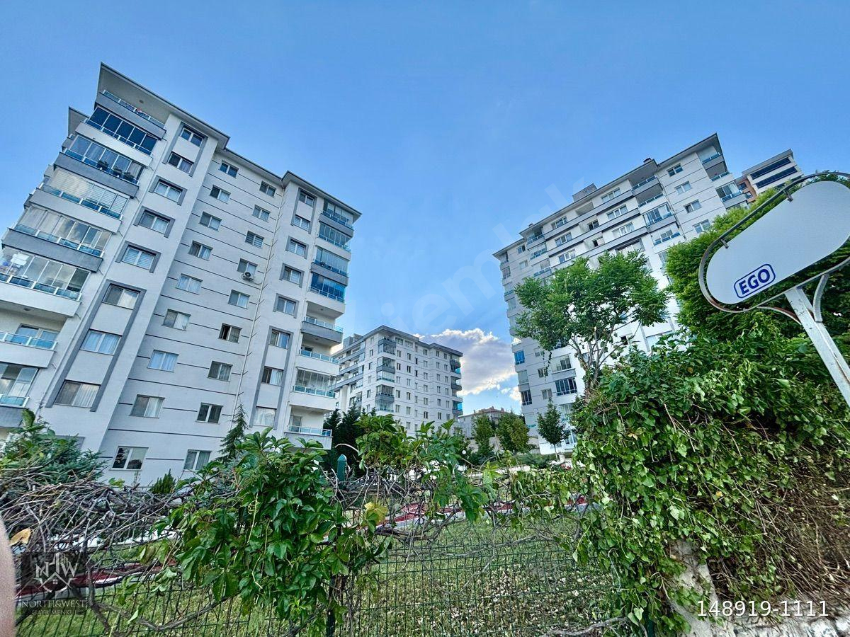 ATA MAHALLESİ PALMİYE EVLERİ'NDE SATILIK 3+1 DAİRE