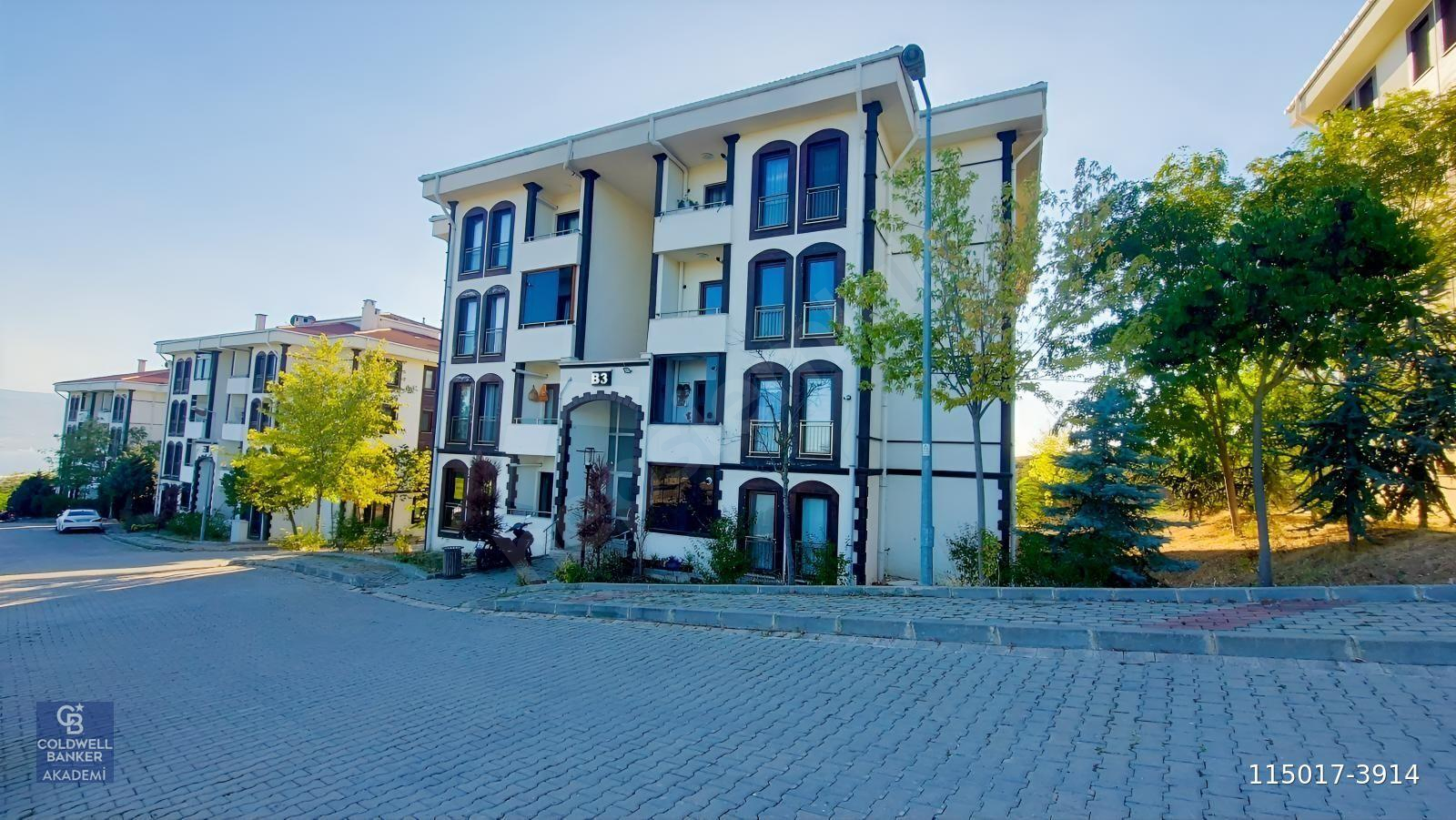 DERİNÇE ÇINARLI SİTE İÇİ SATILIK 2+1 DENİZ MANZARALI DAİRE
