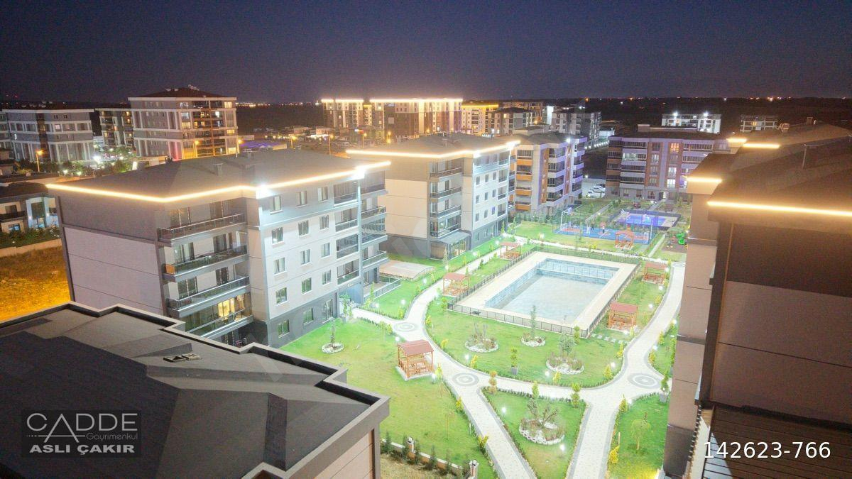 CADDE GAYRİMENKUL’den ÇERKEZKÖY CUMHURİYET 2+1 SATILIK DAİRE