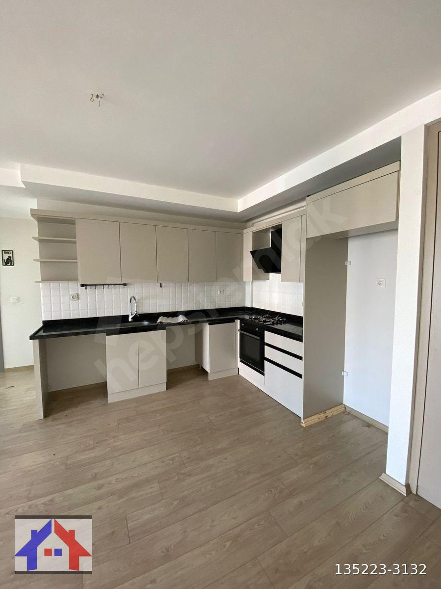 GÜLTEPE DE 2+1 DOĞALGAZLI GİYİNME ODALI CAZİP GENİŞ DAİRE