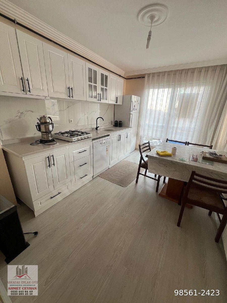 ARKADAŞ EMLAKTAN BAHÇELİEVLER MAH. BAHAR 1. CADDE ÜZERİNDE SATILIK DAİRE
