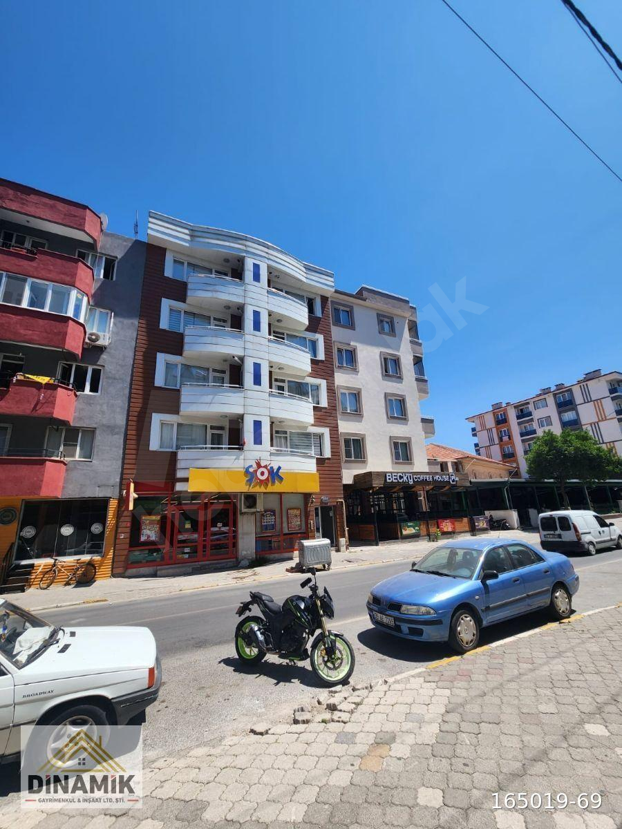 NEF Karşısı Cadde Üzeri 2+1 Abonelikleri Açık Eşyalı Yeni Daire