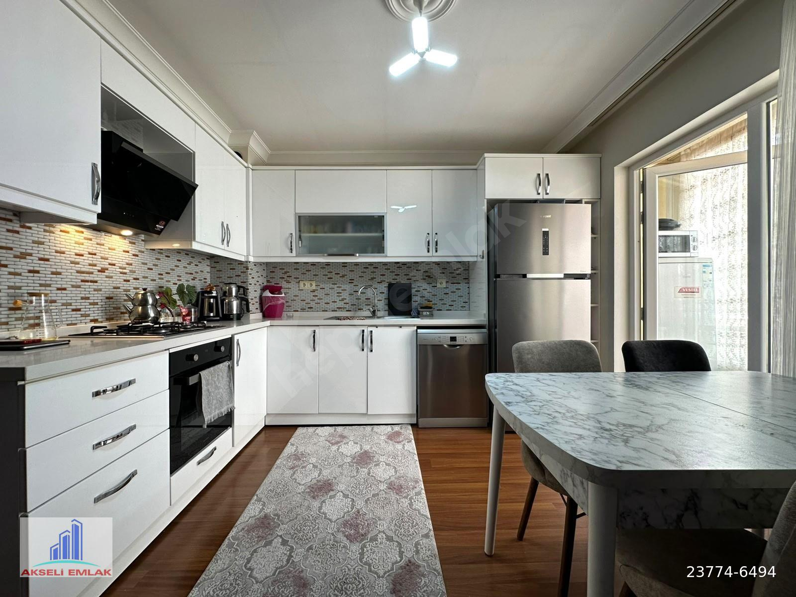 ASANSÖRLÜ BİNADA HİCRET CAMİ YAKINI KATTA 4+1 YAPILI DAİRE