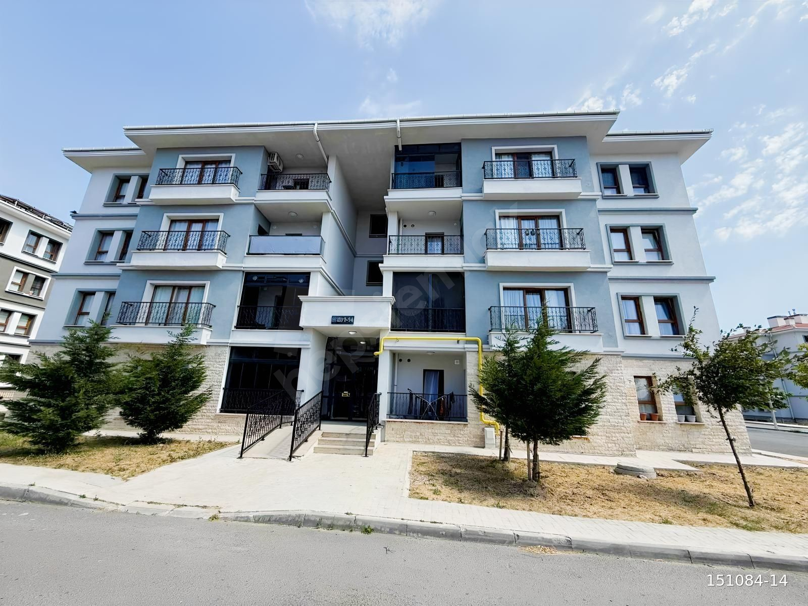MUHİTTİN TOKİ DE 3+1 KAPALI BALKON HEMEN DEVİR