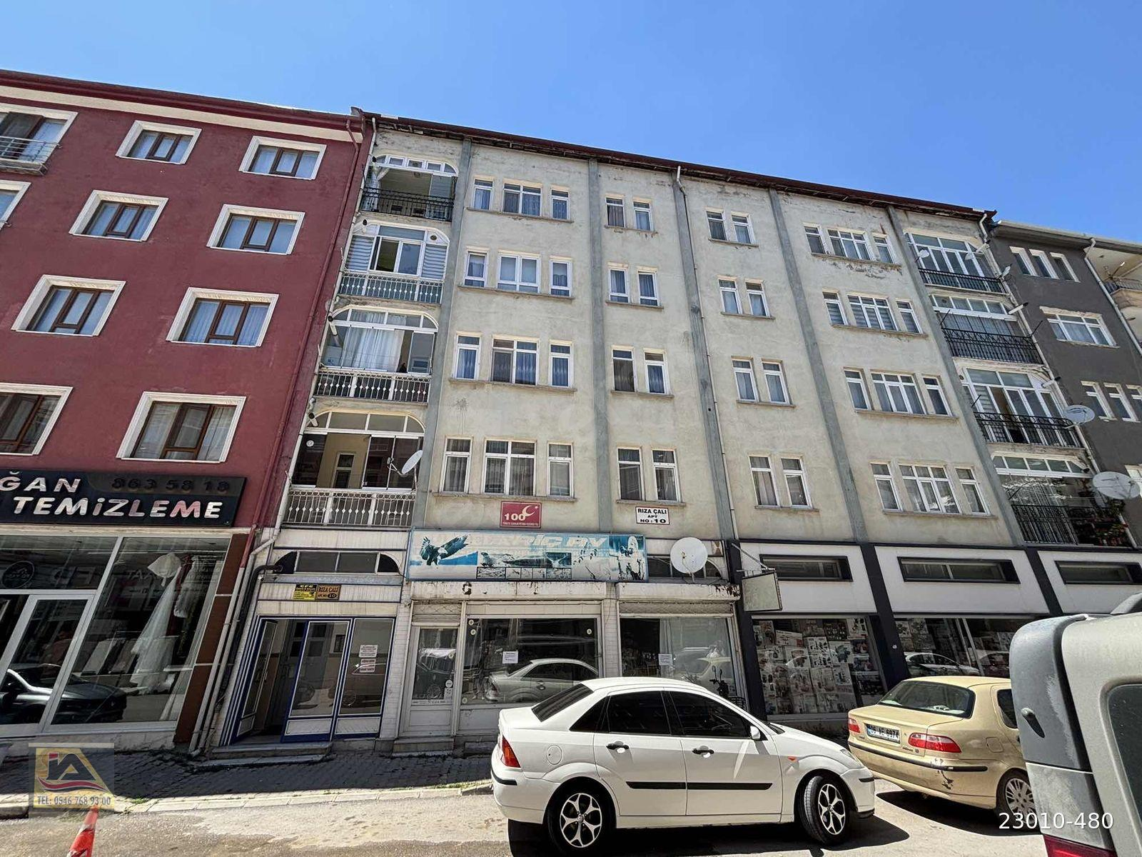 KEMALPAŞADA 3+1 ASANSÖRLÜ DAİRE