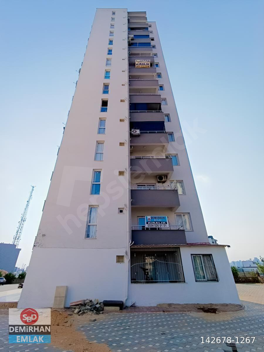 DEMİRHAN EMLAK'TAN CADDEYE YAKIN KİRALIK 1+1 EŞYALI KİRALIK DAİR