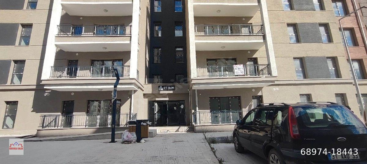 ÇEKMECE 75. YIL BULVARINDA YENİ TOKİ EVLERİNDE KİRALIK 3+1 DAİRE