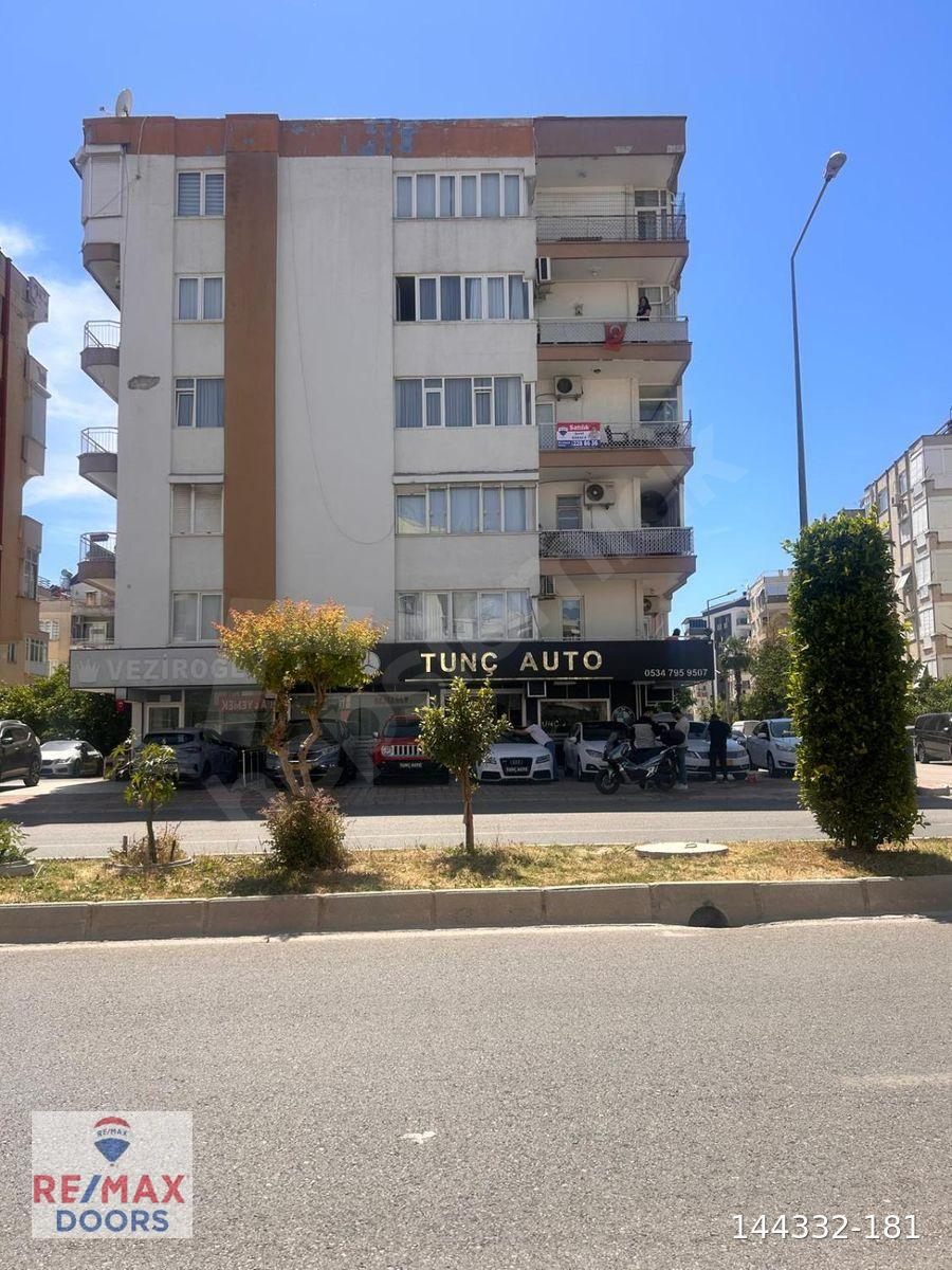 TURGUT REIS CADDESI ÜZERI MERKEZI KONUMDA 3+1 SATILIK DAIRE