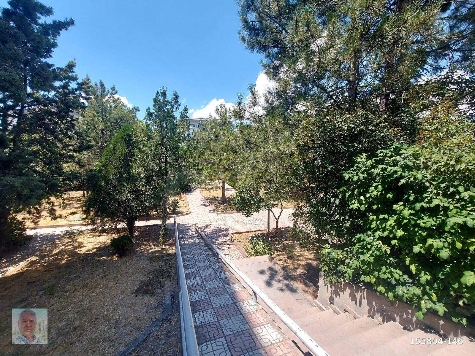 Eryaman Metro Yakını Asansörlü 2+1 Satılık Daire