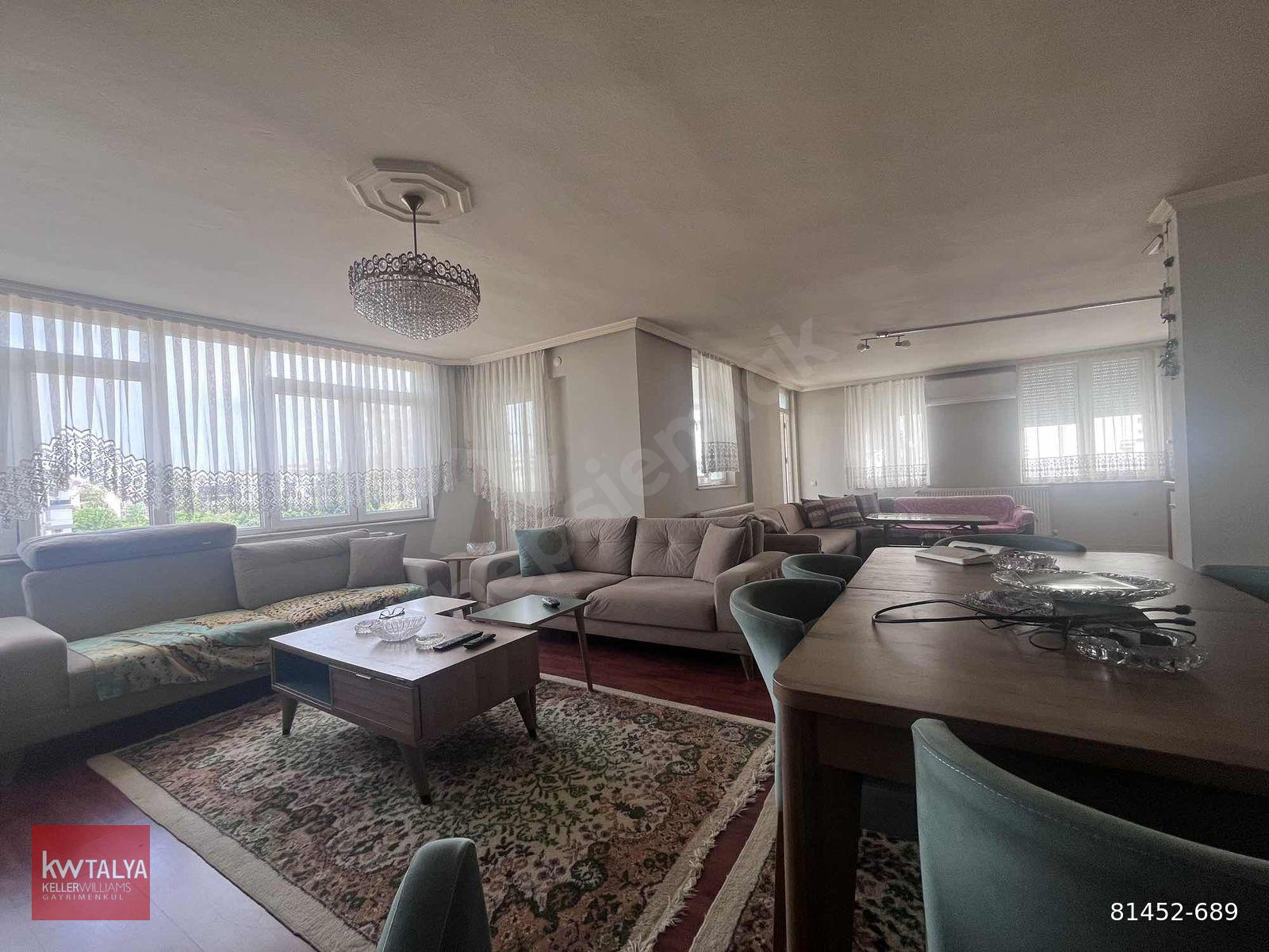 KONUKSEVERDE 220 M² GENİŞ 4+1 DUBLEKS DAİRE