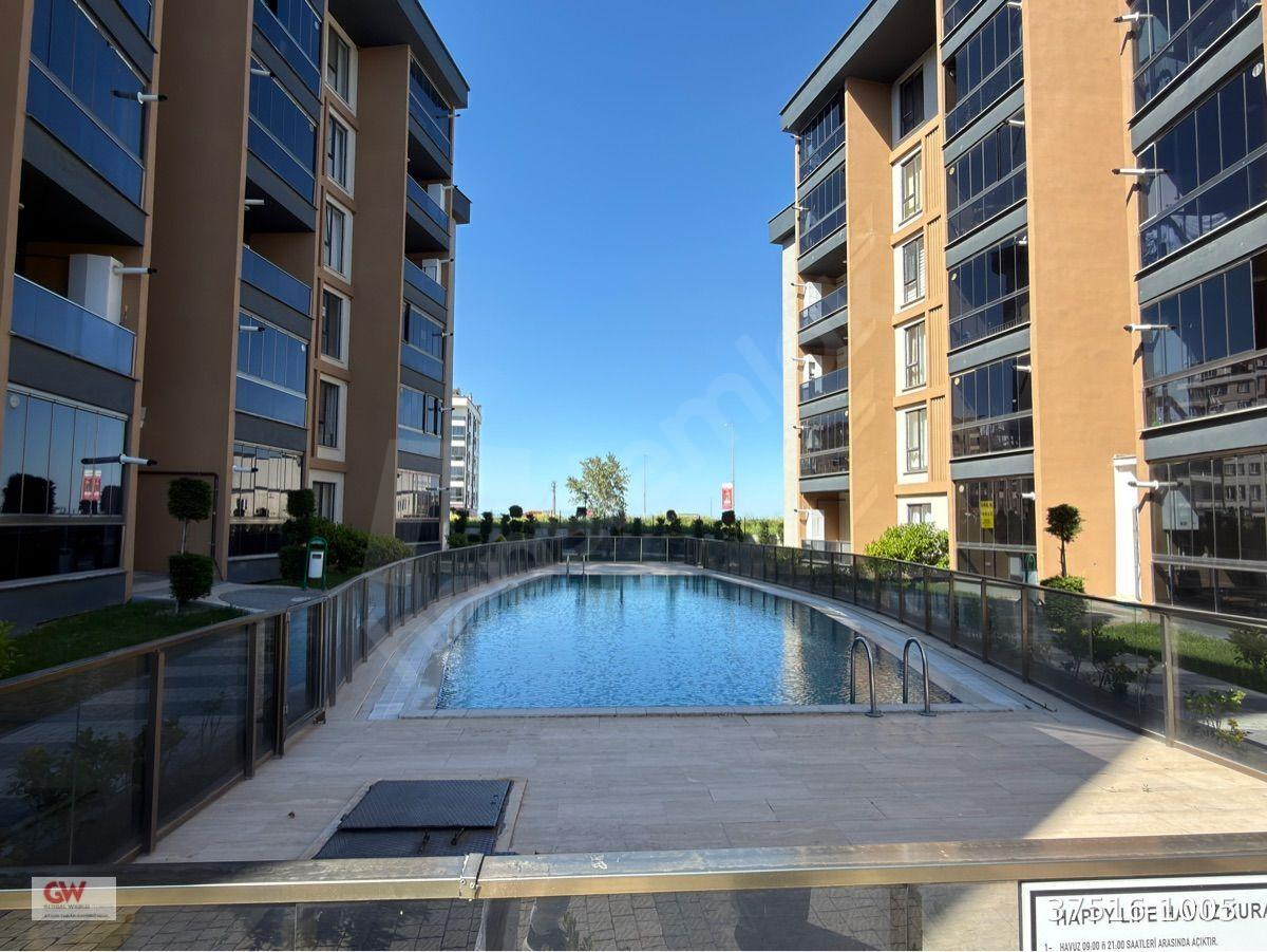 Çerkezköy Tepede Eşyalı 1+1 Satılık Daire