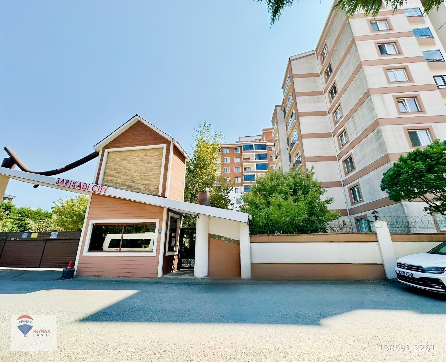 SARİKADİ SİTESİ'NDE SATILIK 3+1 DAİRE