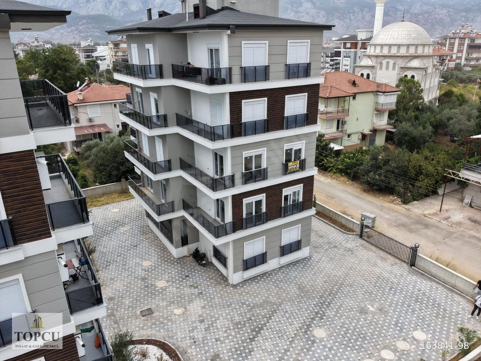 TOPCU'DAN_DÖŞEMEALTI'NDA_SİTE İÇİ SATILIK LÜKS ARAKAT DAİRE_