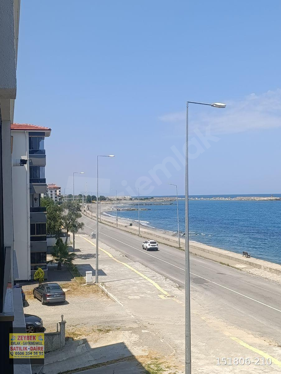 ABANA * ZEYBEK EMLÂK* Temiz Eşyali/.2+1 .3.Kat.Dogalgaz+ K.Garaj