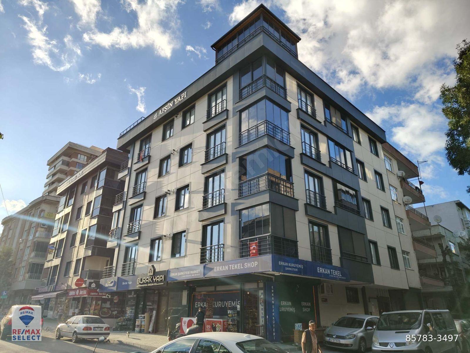 NAMIK KEMAL CADDESI ÜZERİNDE YENİ BİNADA SATILIK 3+1 DAİRE