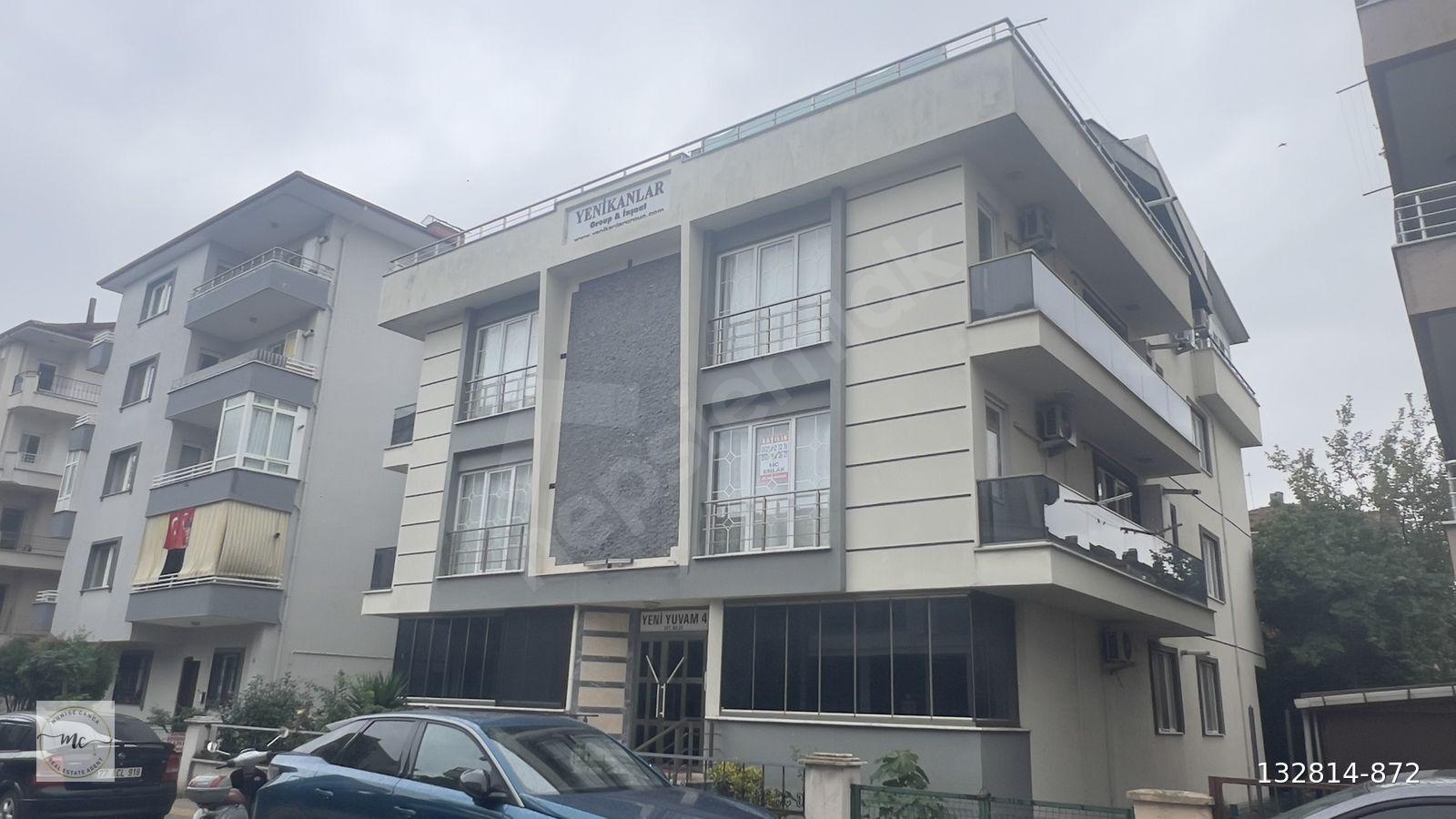 SAHİL MAHALLESİ’NDE 10 YAŞINDA 3+1 EBEVEYN BANYOLU DAİRE