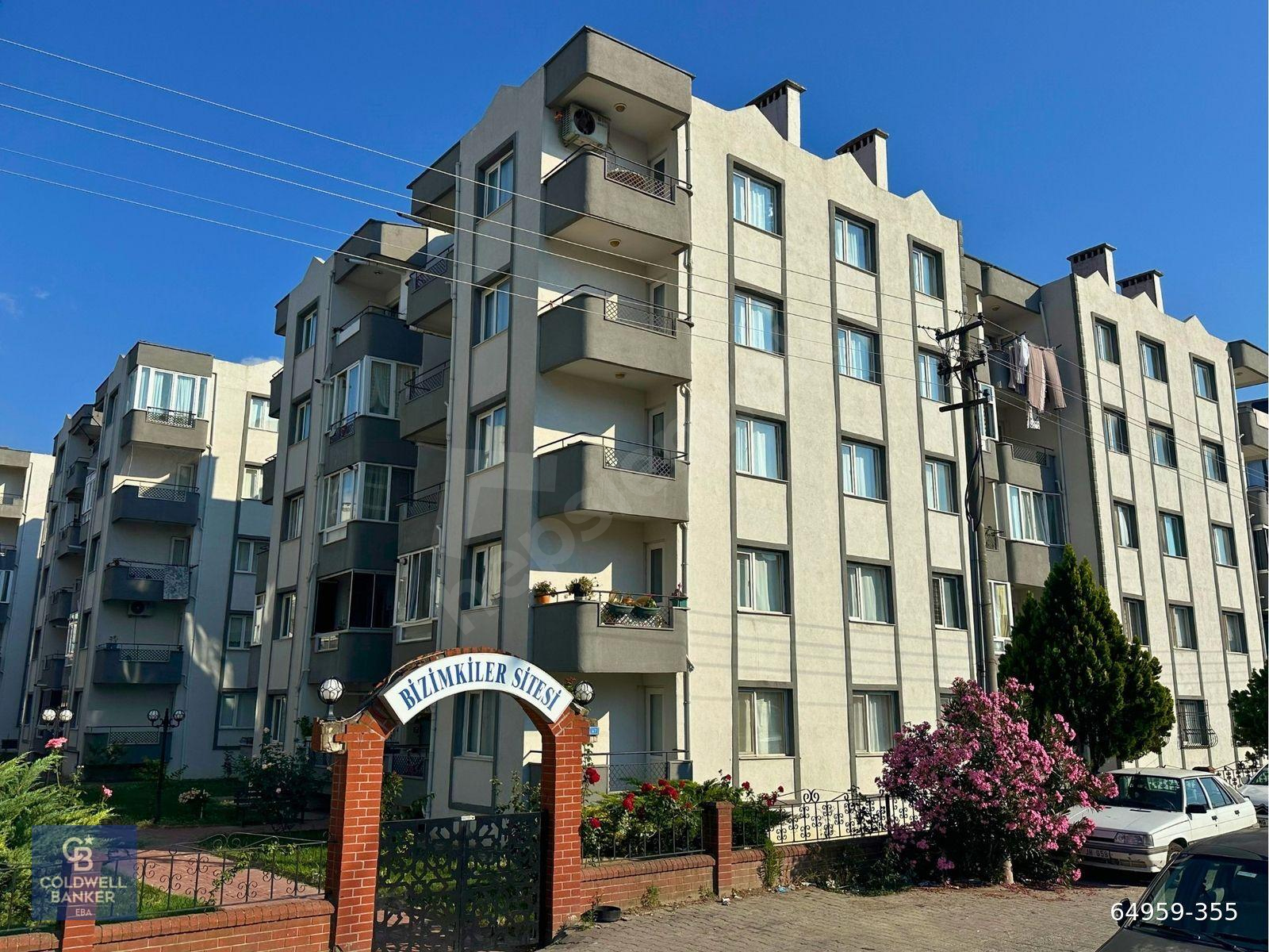 Çanakkale Lapseki Bizimkiler'de Cadde Cephe Geniş 3+1 Köşe Daire
