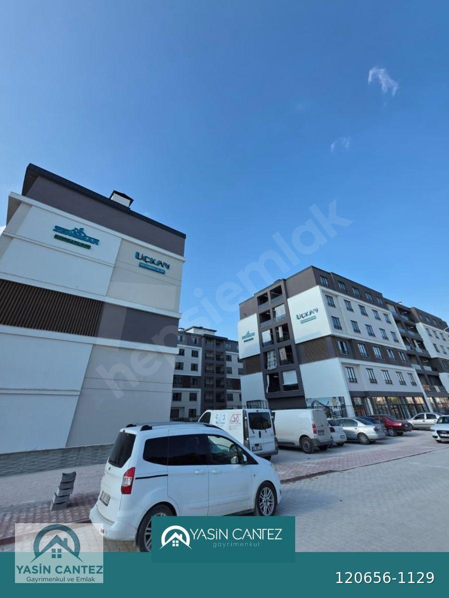 YASİN CANTEZ EMLAK'TAN MENGENEDE SİTE İÇİ 3+1 SATILIK DAİRE