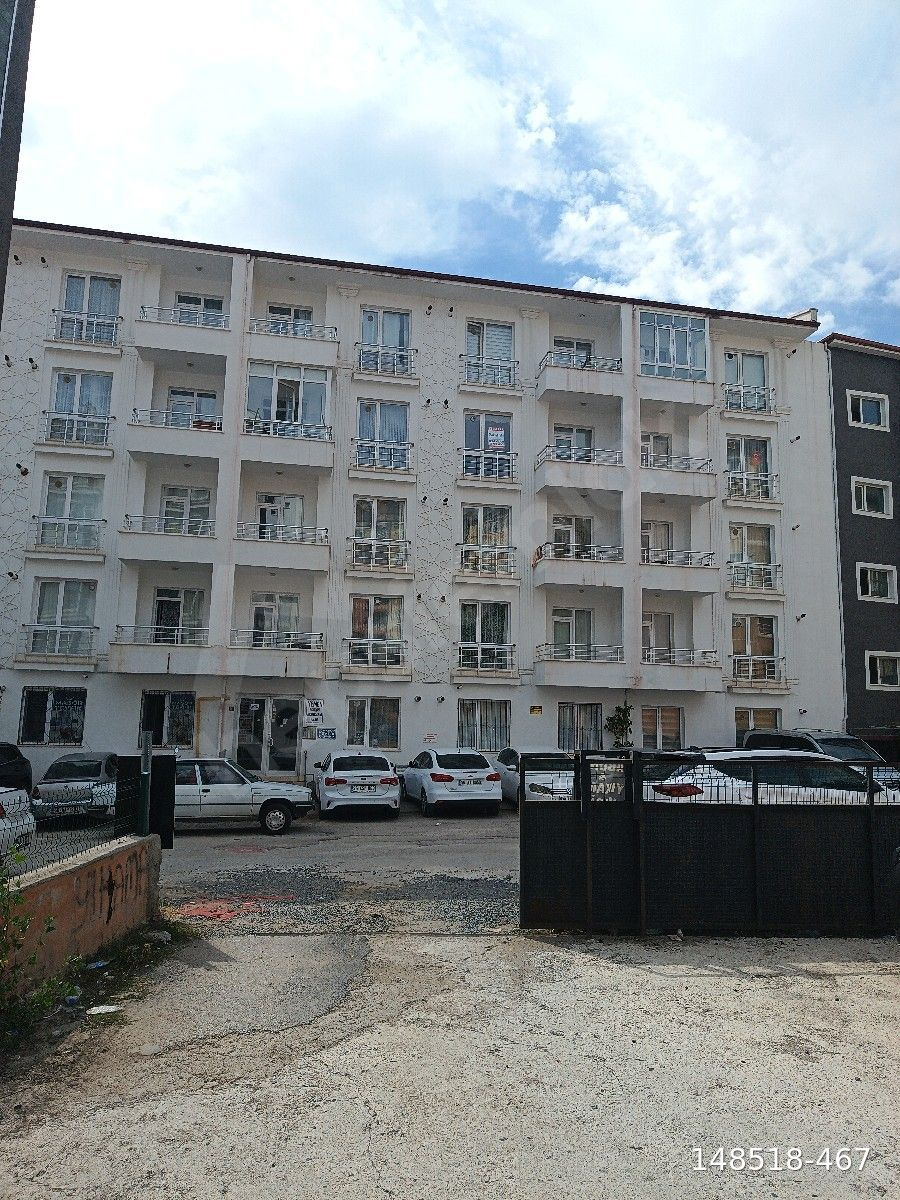 çarşı merkezde 2+0 esyasız kiralık daire