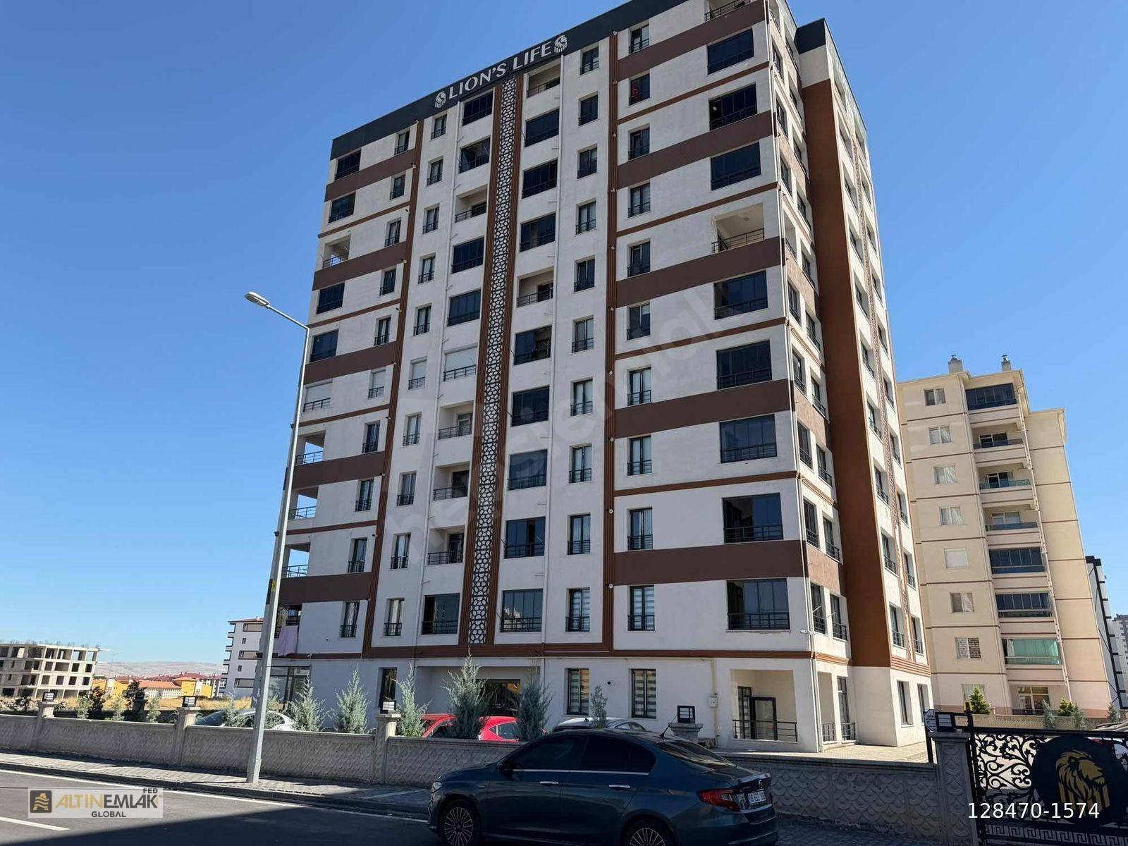 Serkentte bir yaşında satılık 3+1 daire