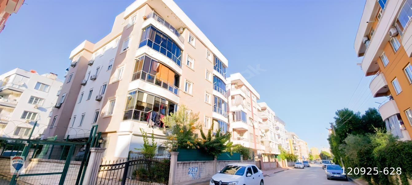 ANTALYA MURATPAŞA KIZILARIKTA 2+1 DAİRE