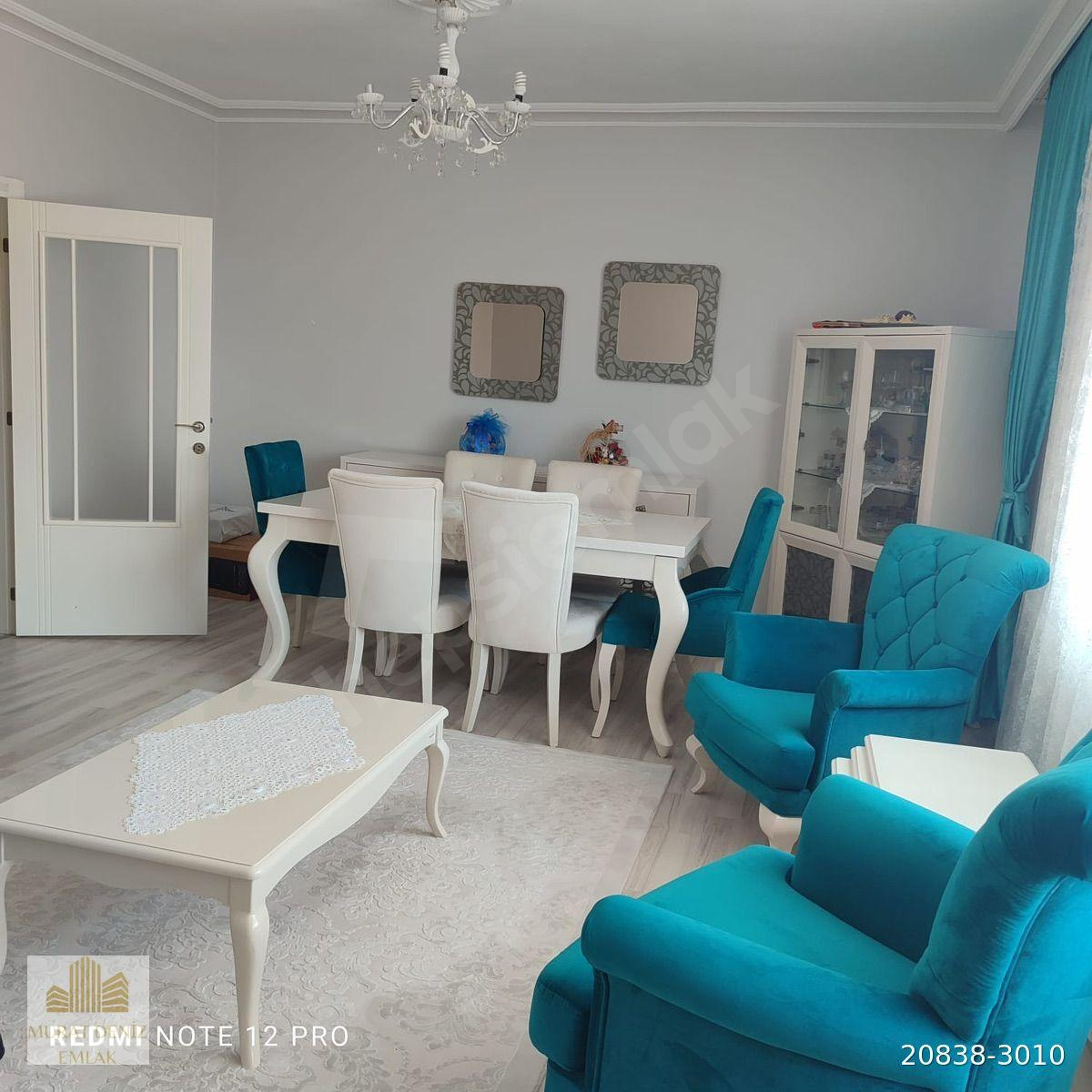 Cumhuriyet mahallesi’nde satılık 3 + 1 daire