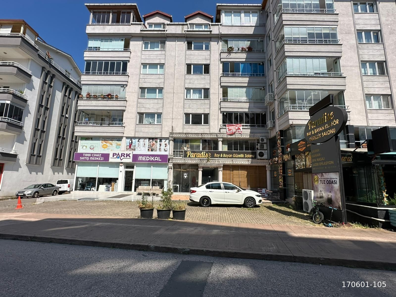 AKYAZI MAH. EMSALLERİNİN ALTINDA! 150 m² 3+1 GENİŞ AİLE DAİRESİ