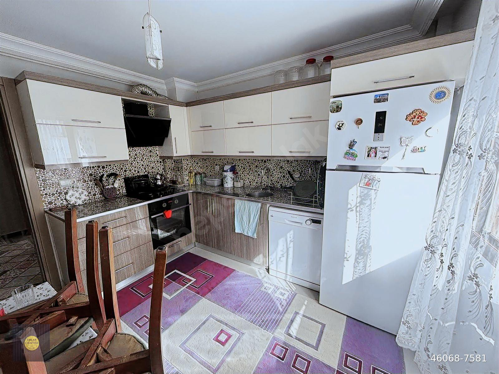 EMLAK CENTER'DAN MURADİYE MAH SATILIK 2+1 ARA KAT DAİRE