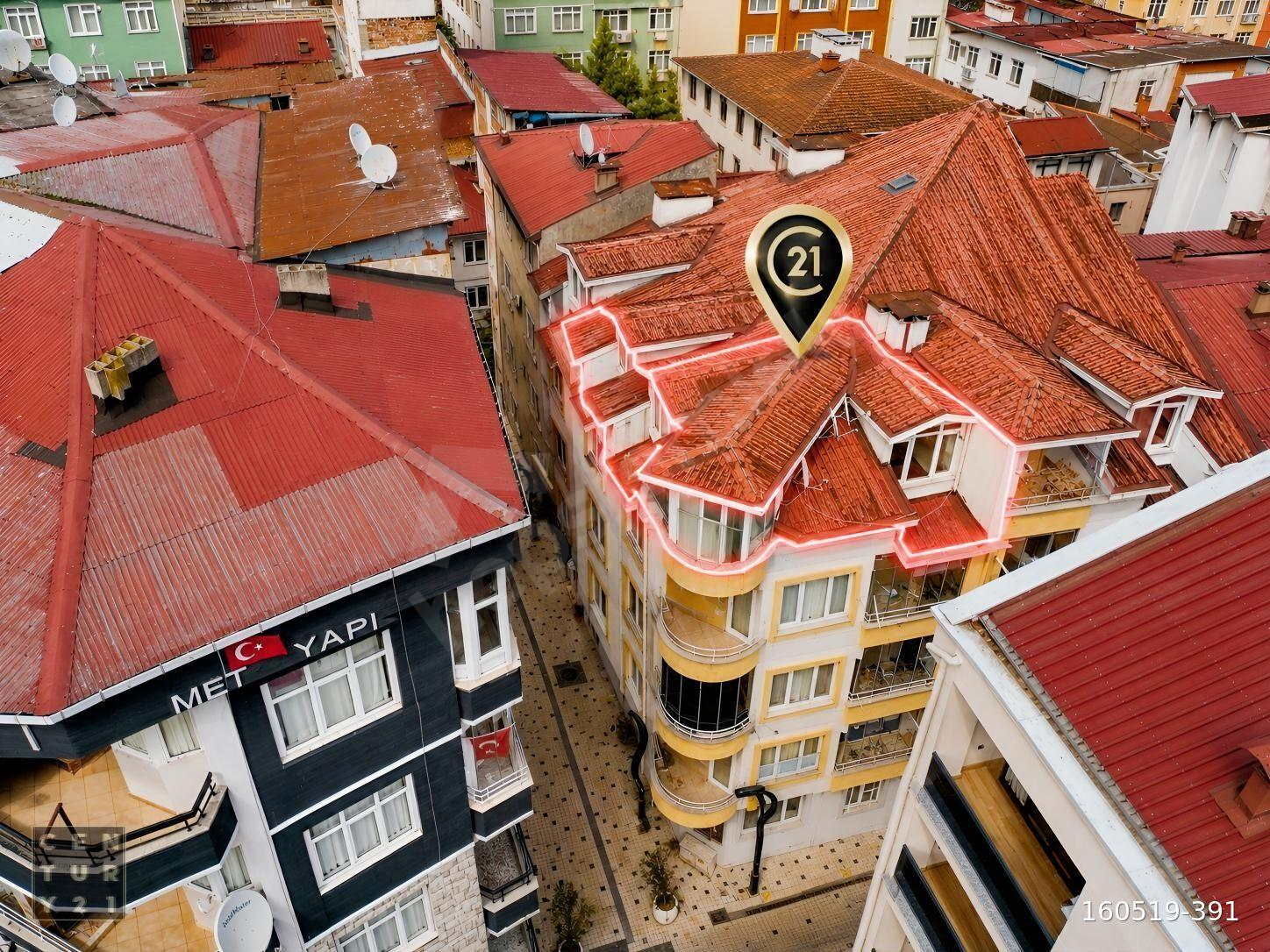 CENTURY 21'DEN ŞEHİR MERKEZİNDE KİRALIK 2+1 ÇATI KATI DAİRE!