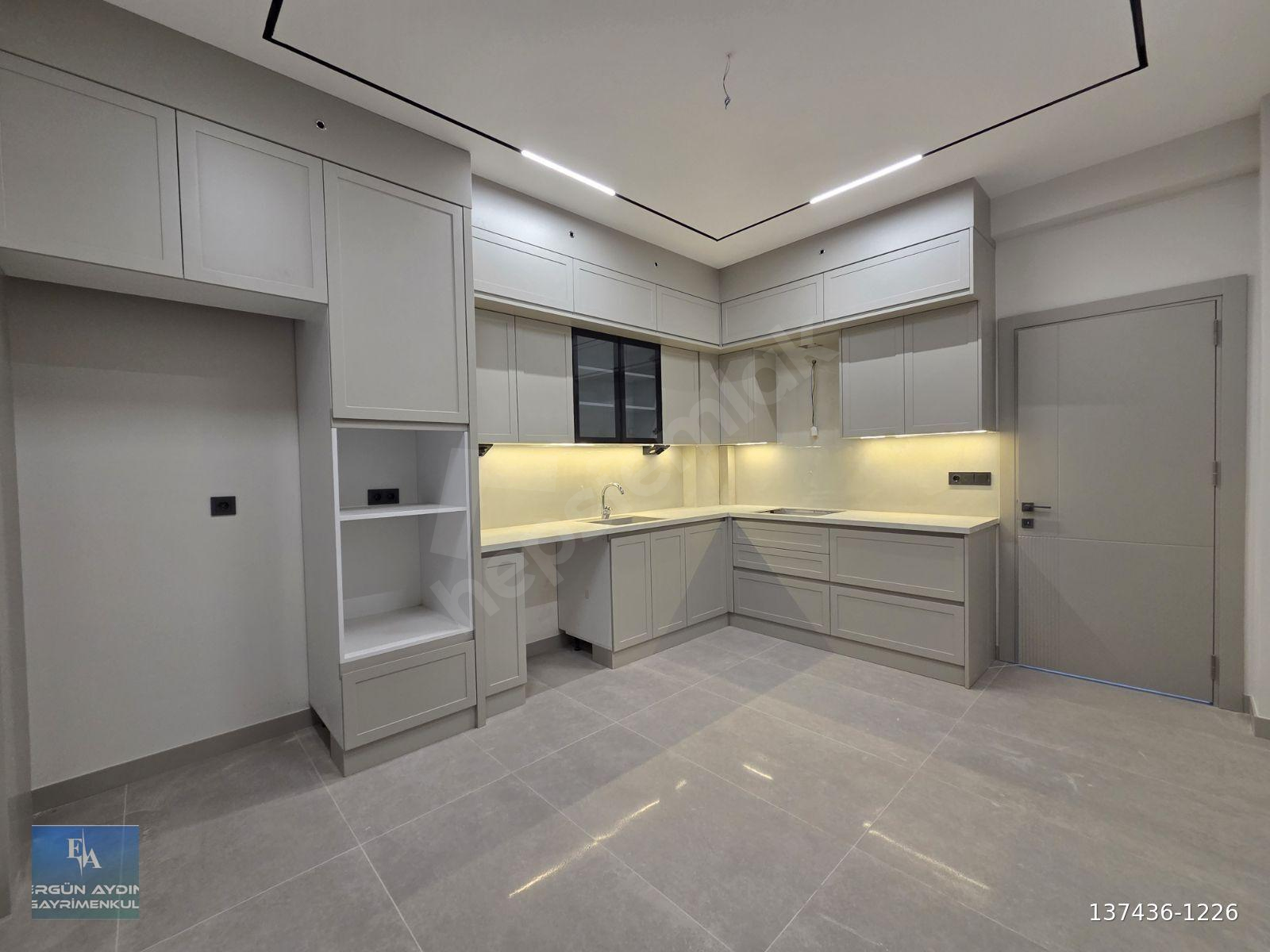 ERGÜN AYDINDAN Cinkaya Bulvarı Yakını 3+1 160m2 O.Panjurlu Daire