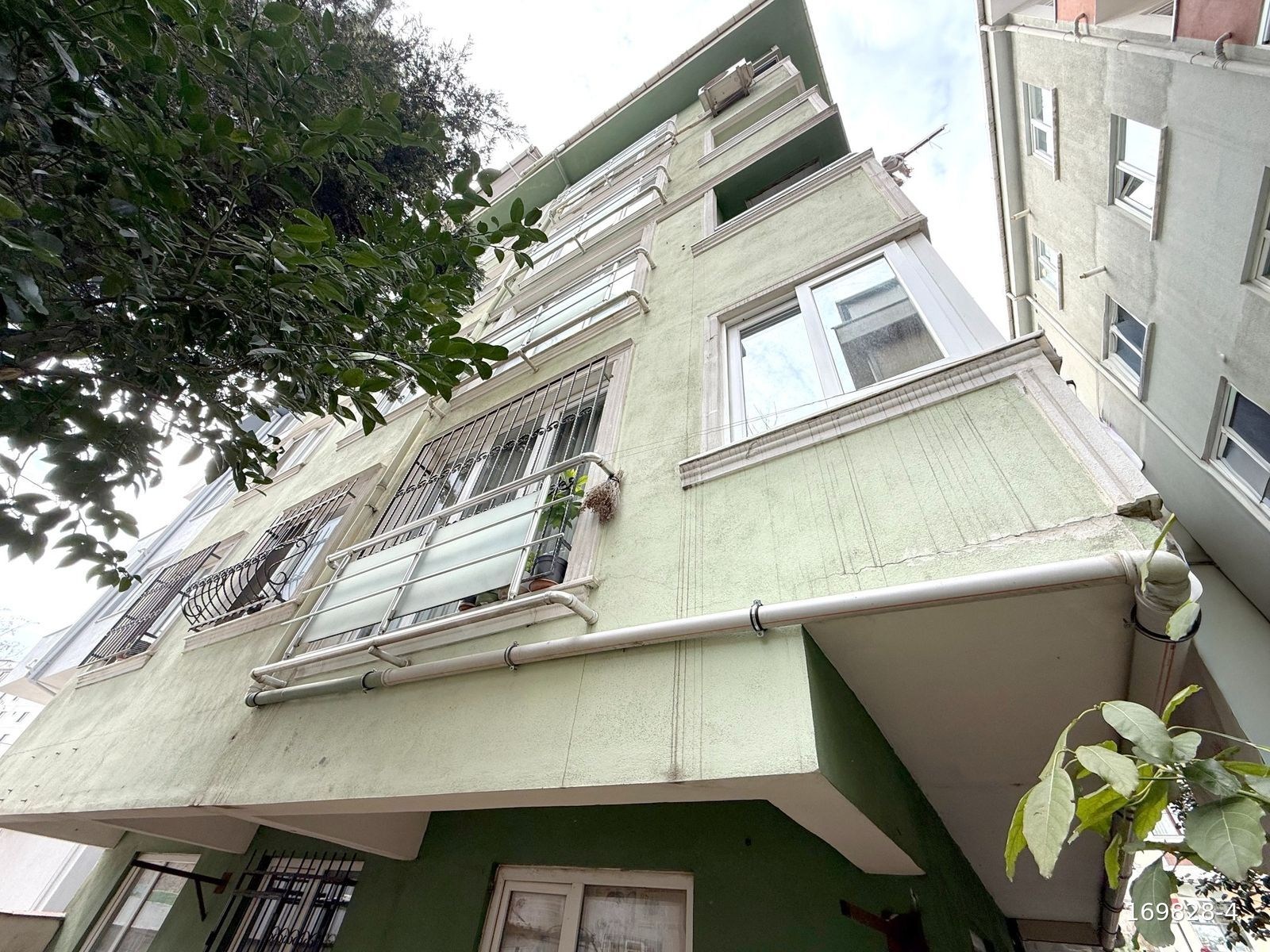 ATAŞEHİR AŞIK VEYSEL'DE FIRSAT 3+2 BAKIMLI DUBLEKS DAİRE
