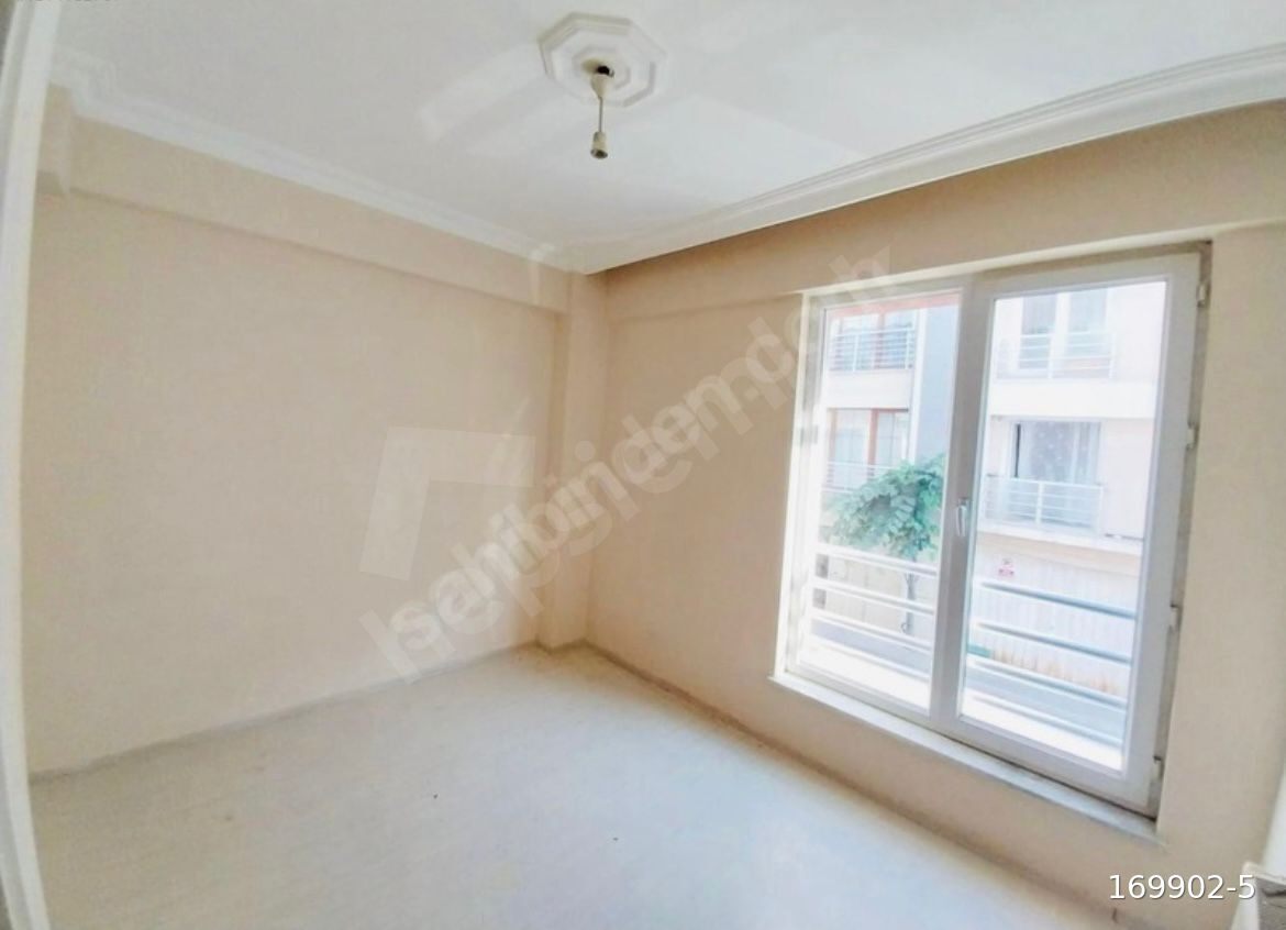 ESKURTOĞLU GAYRIMENKUL'DEN ERTUĞRULGAZİ MAHALLESİNDE SATILIK 1+1 KİRACILI DAİRE
