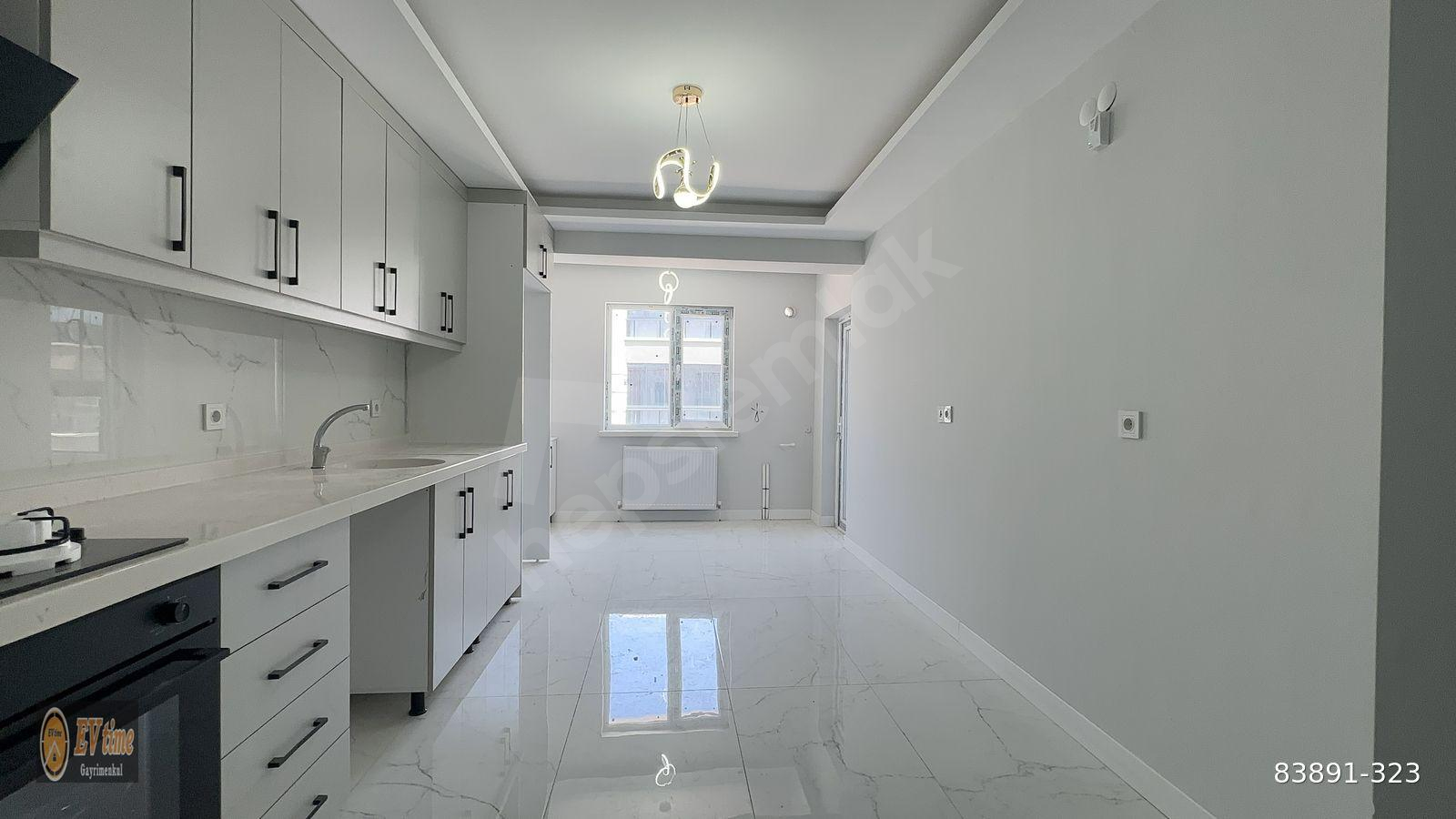 BULVAR ÜZERİ 165M2 ULTRA LÜX 4+1