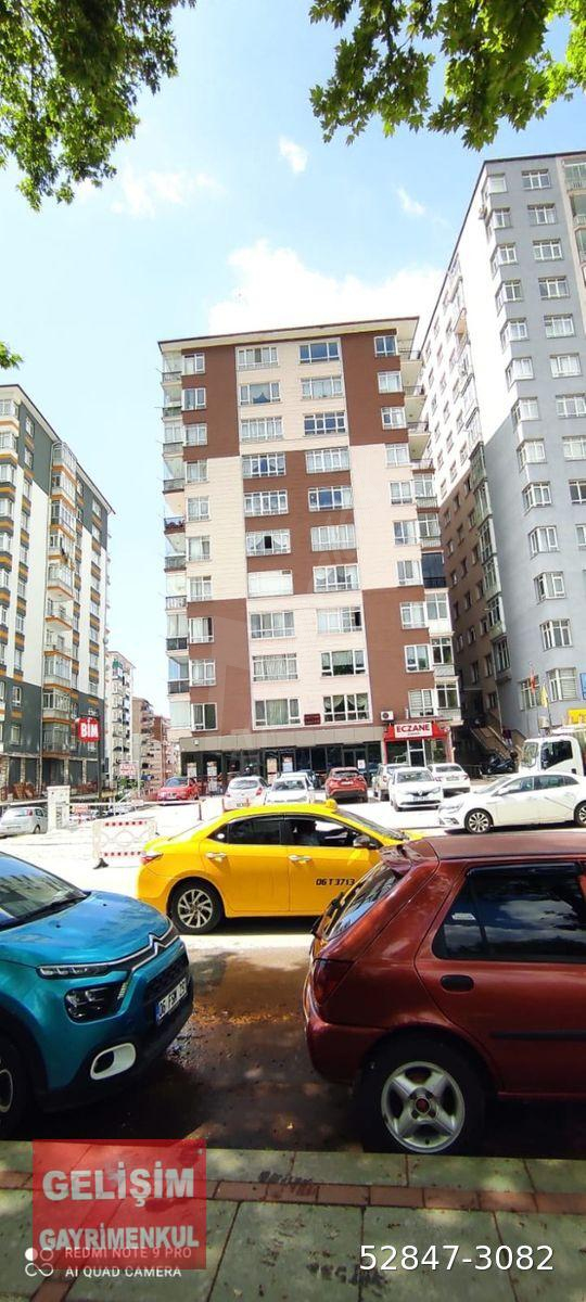 DEMETEVLER İVEDİK CAD. ÜZERİNDE ÖN CEPHE METROYA YAKIN MANZARALI 3+1 DAİRE.