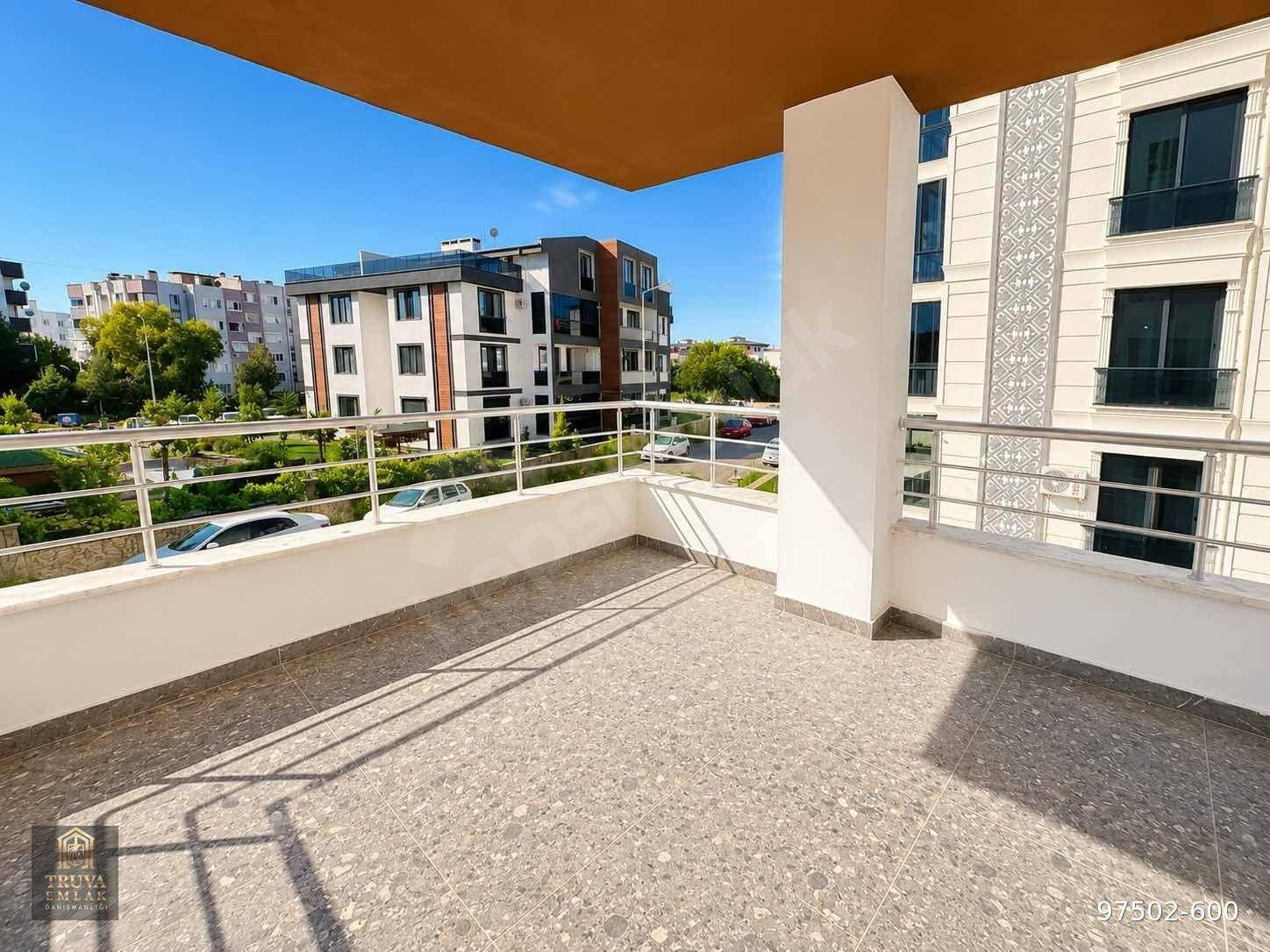 TRUVA' DAN BAHÇELİEVLER'DE , OTOPARKLI, SIFIR 3+1 SATILIK DAİRE