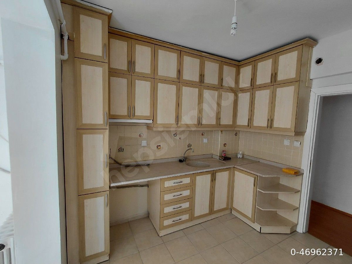 HASAN POLATKAN CADDE ÜZERİ BAKIMLI 2+1 KİRALIK DAİRE