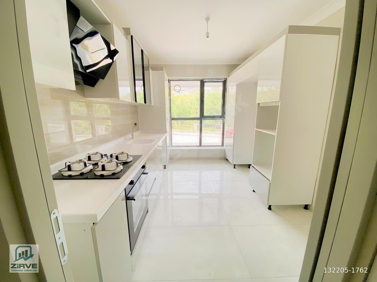 ÇİFT BANYO GİYİNME ODASI KİLER TERASBALKON PARK CEPHE LÜKS DAİRE