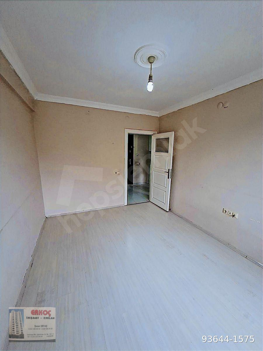 ERKOÇ EMLAK'TAN SÜTLÜCE MH. SATILIK 1+1 DAİRE